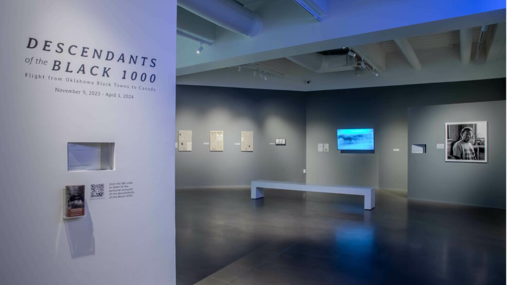 Black 1000 install banners