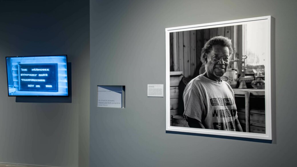 Black 1000 install banners4